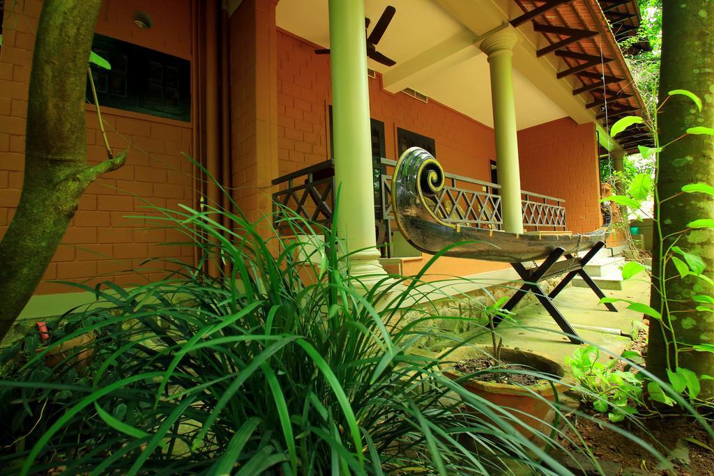 Appartement Malakkarethu House à Aranmula Extérieur photo