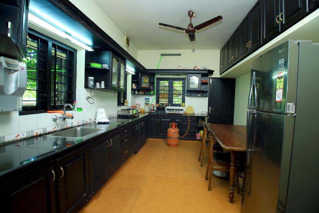 Appartement Malakkarethu House à Aranmula Extérieur photo
